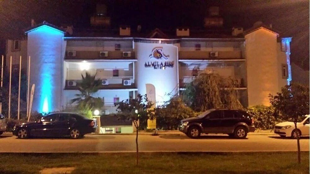 Almila Side Suit Hotel Апарт-Отель 2* қонақ үйі